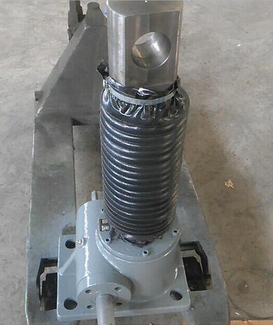 �z�U�����C